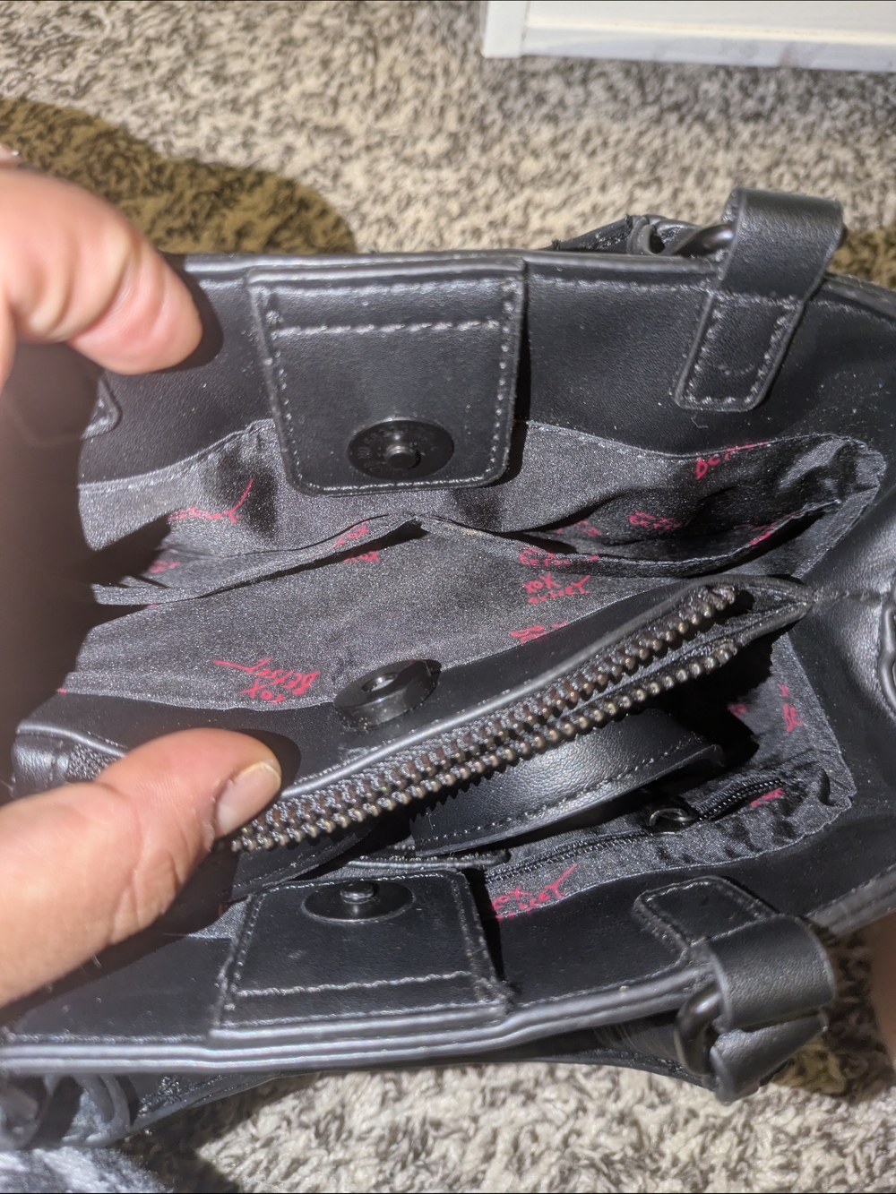 Betsey Johnson Black Skull Satchel Micro Size. Does Not Come With Heart Charm - Picture 4 of 7